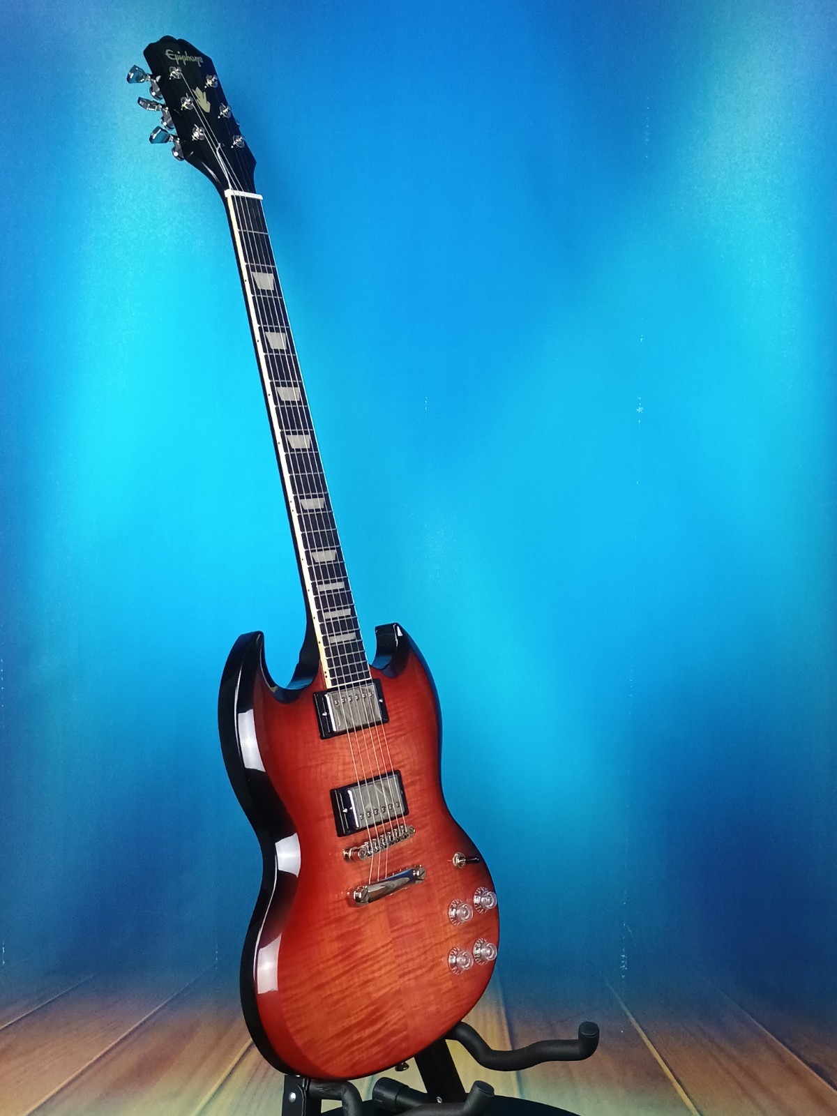 epiphone SG Modern Figured Guitar,Flame Maple Top , Lock Tuners , Orange Red…