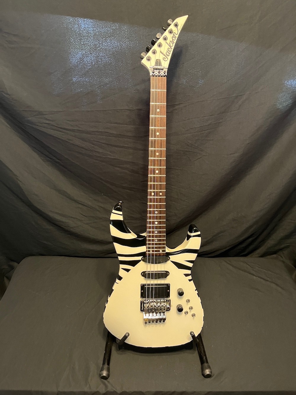 1986 Jackson USA Soloist Platinum Pearl Guitar W/Zebra Stripes W/Case