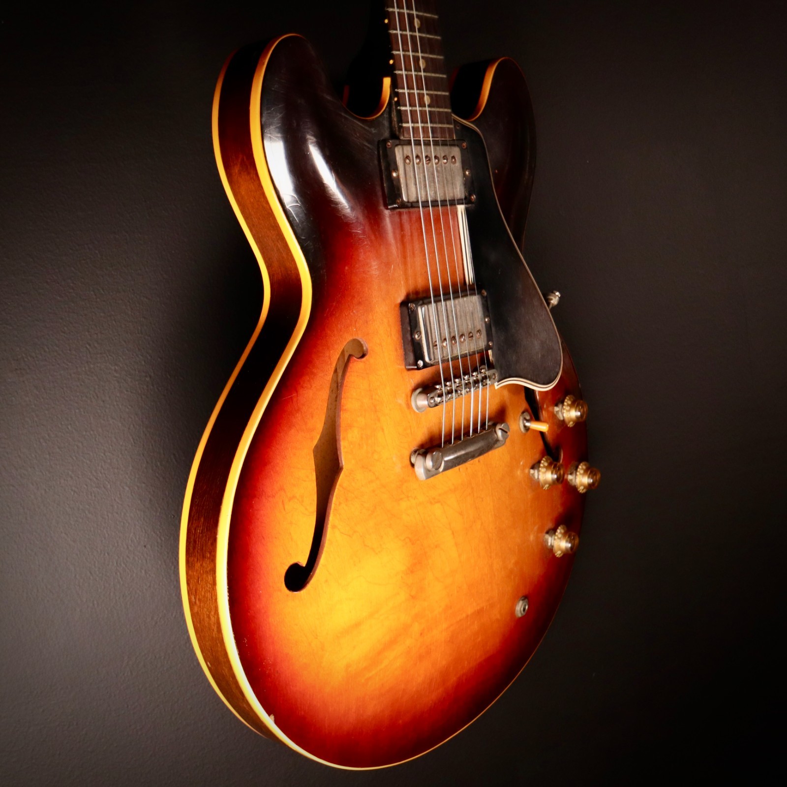 1958 Gibson ES-335 – First Year – Thin Top – Super Clean