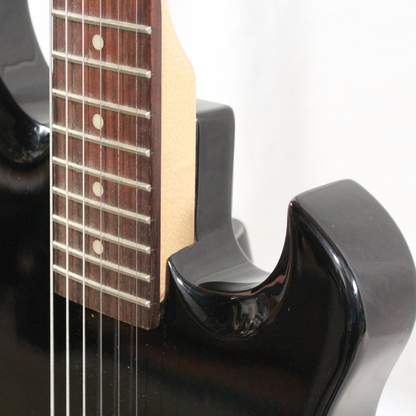 First Act ME636 Double Cutaway Electric Guitar in Black (FOR PARTS-NOT WORKING)