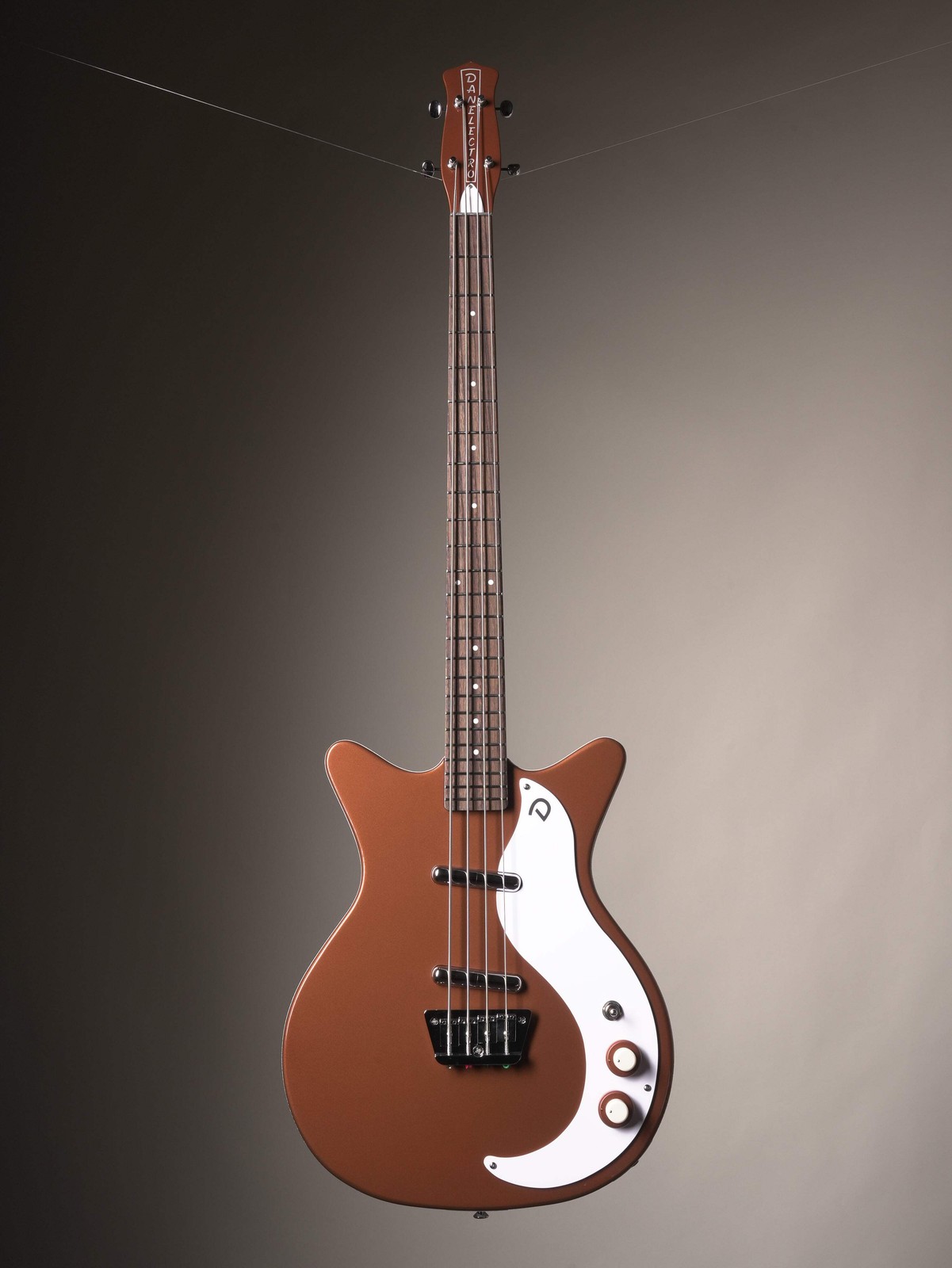 Danelectro ’59 DC Short Scale Electric Bass – Copper