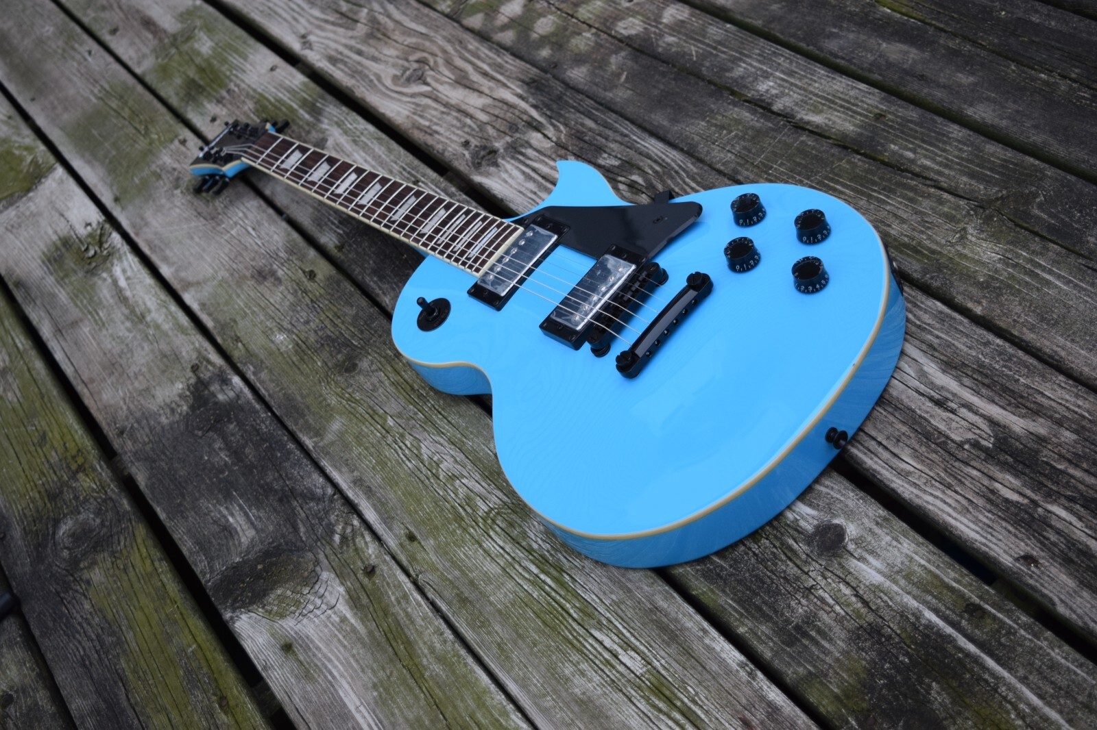 Electric Guitar Mahogany Body Maple Top Metallic Blue (Groove Canadian Brand)
