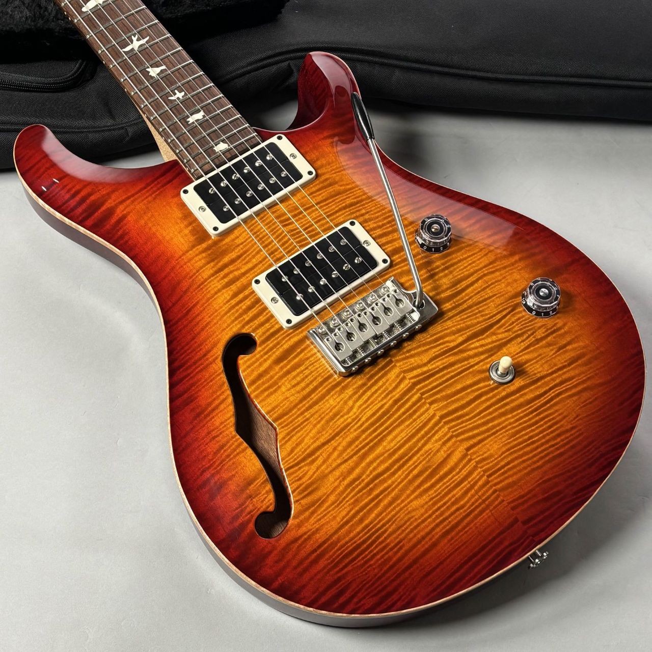 Paul Reed Smith PRS CE 24 Semi-Hollow Dark Cherry Sunburst Electric Guitar