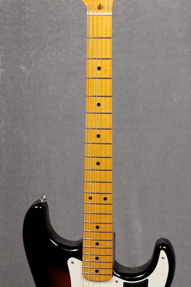 Fender American Vintage II 1957 Stratocaster 2-Color Sunburst from JAPAN
