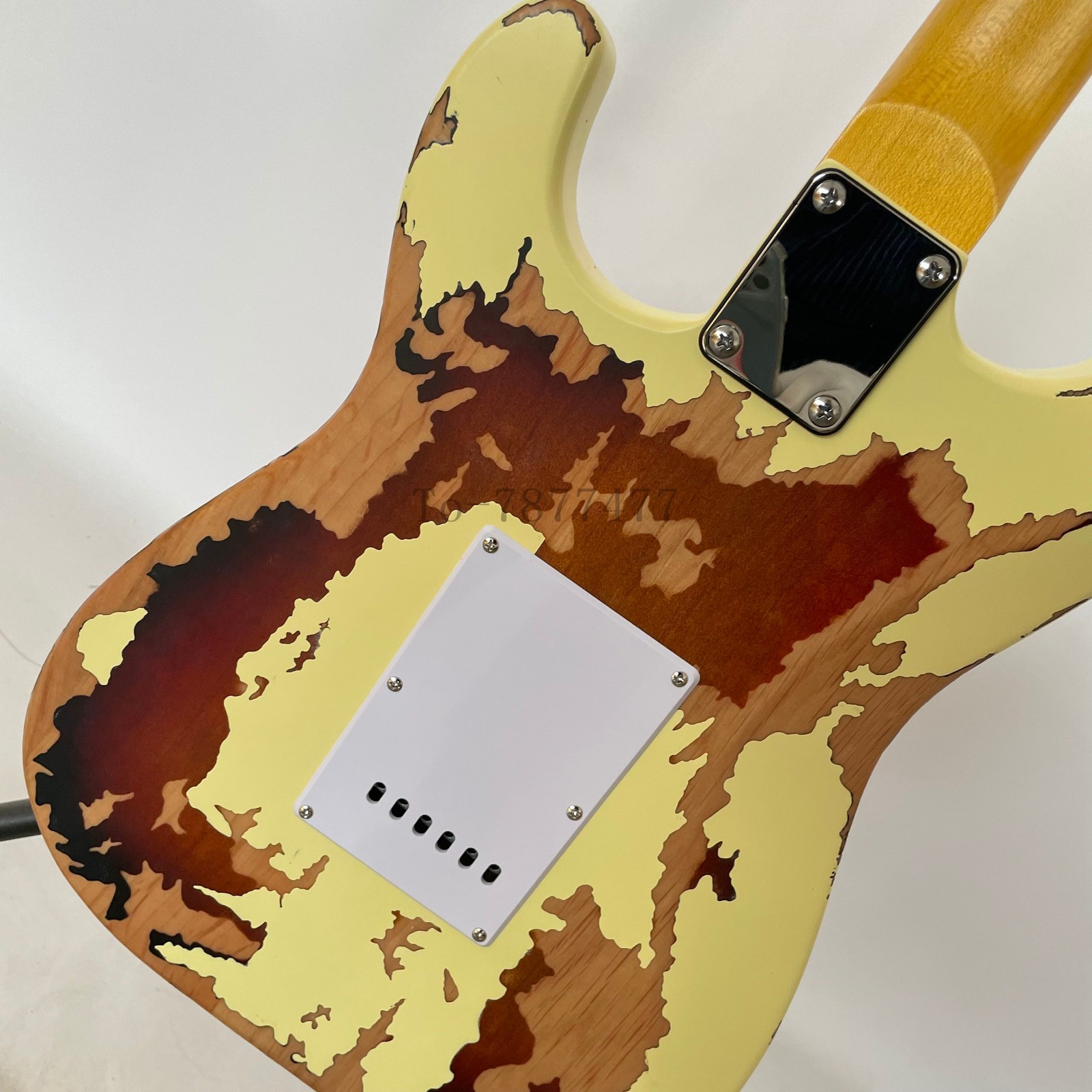 Aged ST Electric Guitar Maple Fretboard&Neck Tremolo Bridge 3S Pickups Yellow