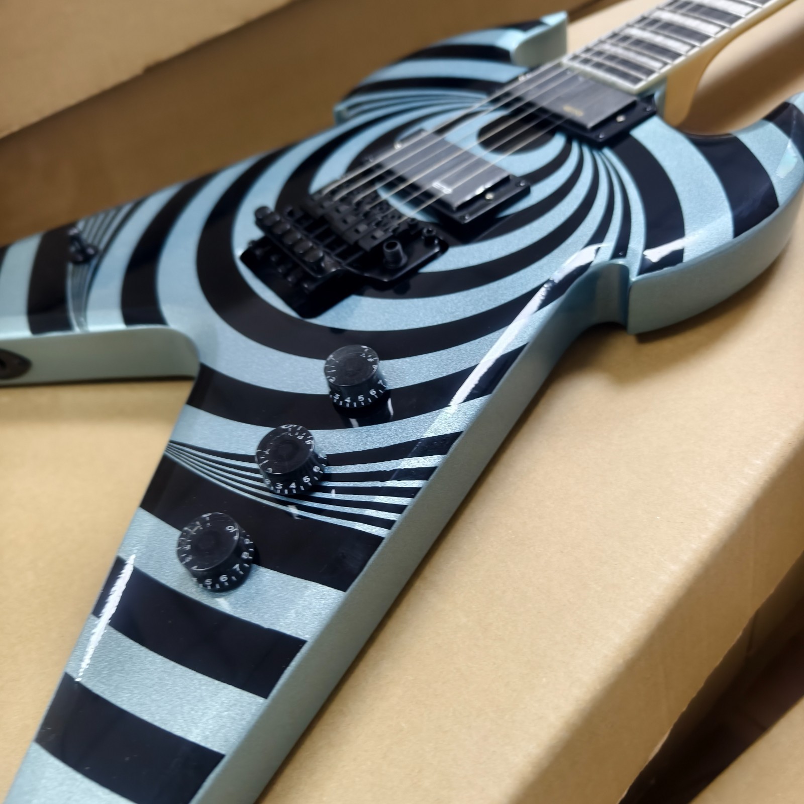 Ship US Wylde Audio Warhammer Style Electric Guitar – Blue & Black Swirl Finish