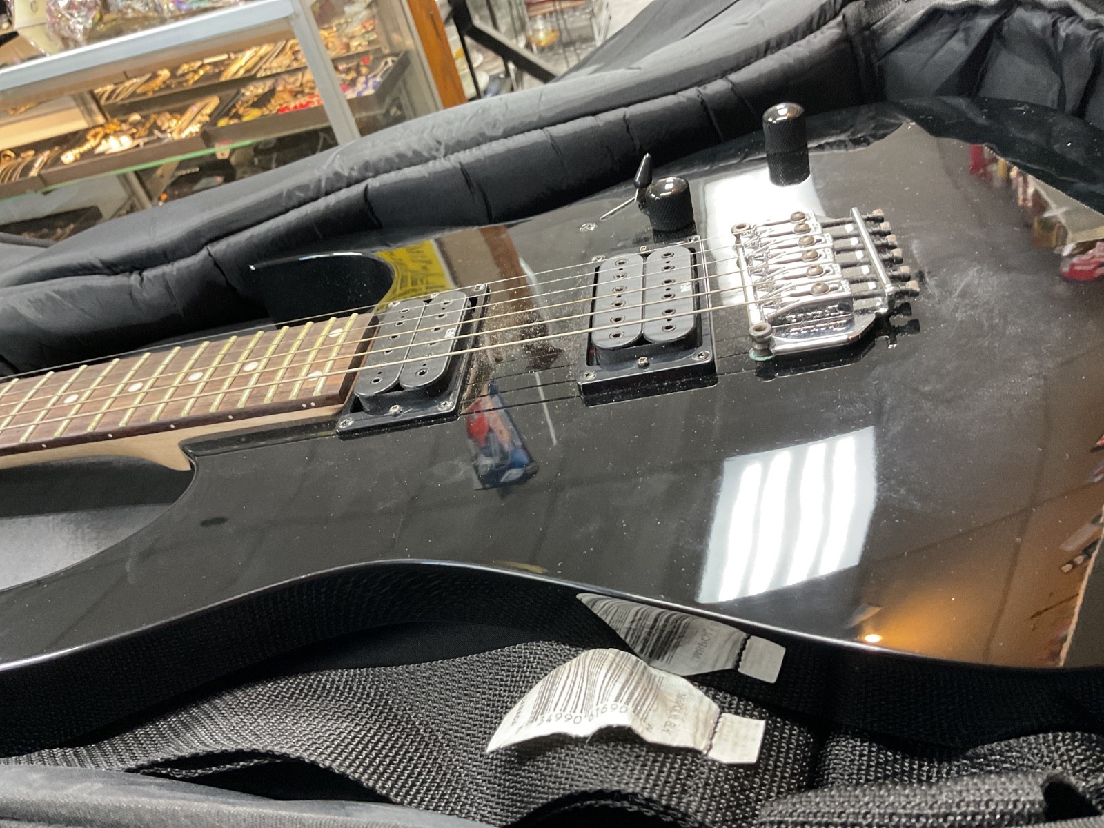 Ibanez RG120 black electric guitar w/ road runner gig bag