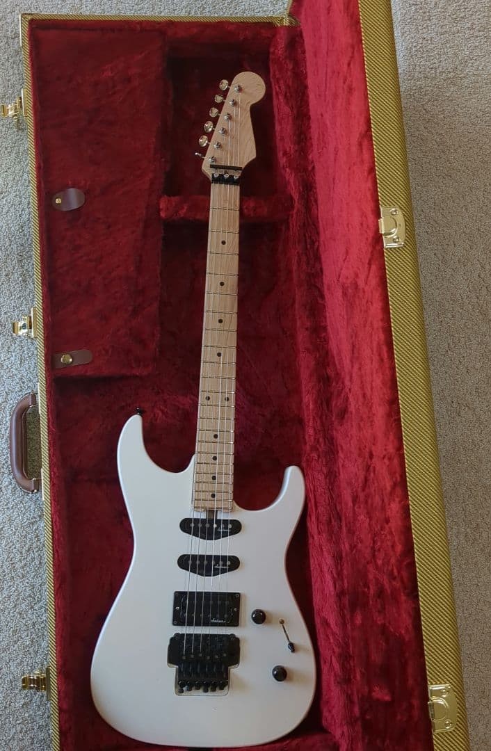 Charvel DK-065 Vintage Charvel Kai Japan Hard Case Safe Packing!