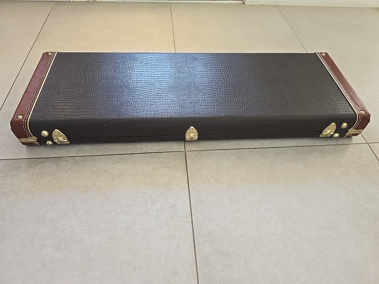 RARE Exclusively DeTemple G&G Guitar Case Brown Ext – Red Interior Made In USA
