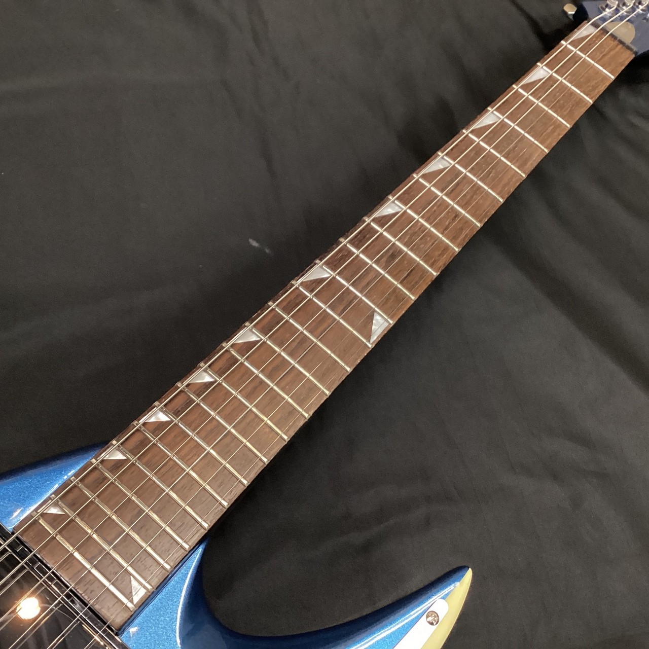 EASTWOOD GUITARS Backlund Model 400 Metallic Blue