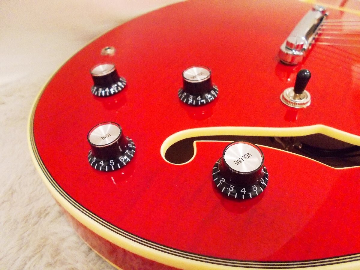 Semi-Acoustic Electric Guitar Sire Larry Carlton H7 STR Red 2N25770483