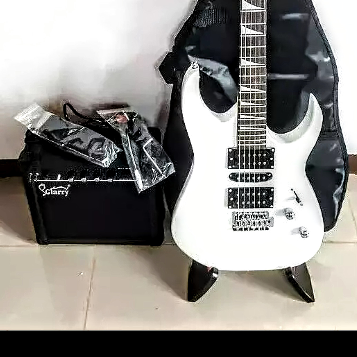 🎸FAST SHIPPING!🎸I Style Electric Guitar +Case/Bag +Cable +Strap!