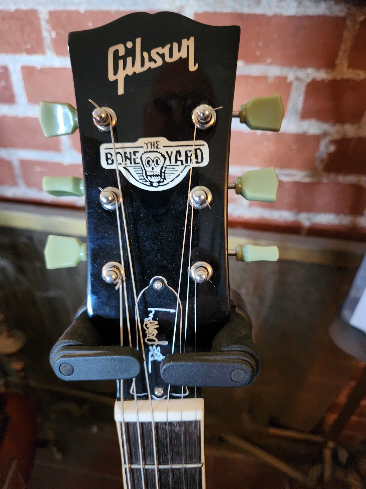 Joe Perry Boneyard Copy LP style Custom guitar w HSC Upgraded Duncan 59’ PAF’s
