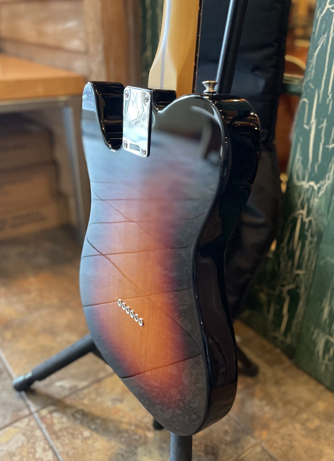 Fender American Professional Classic Telecaster in 3 Color Sunburst w Fender Bag