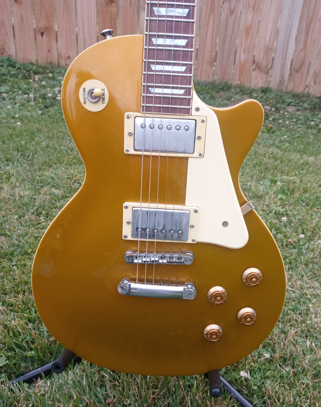 Agile Gold top AL 2000 LP style 6 String Electric Guitar