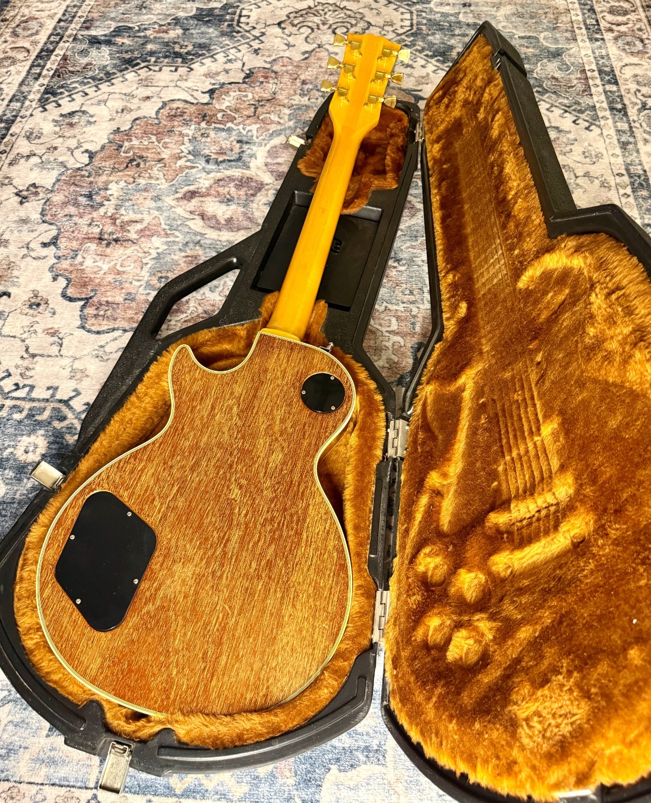 1982 Gibson Les Paul Custom “BLONDE BEAUTY” Natural Finish + GOLD Plush Chainsaw