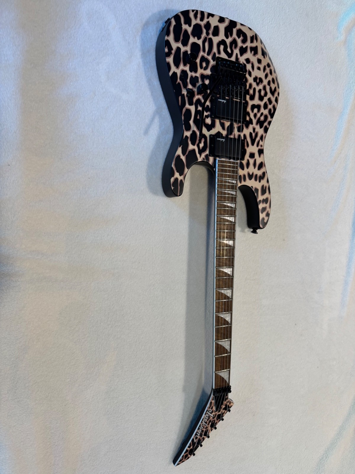 Jackson X Series SLX DX Leopard Electric Guitar – Leopard