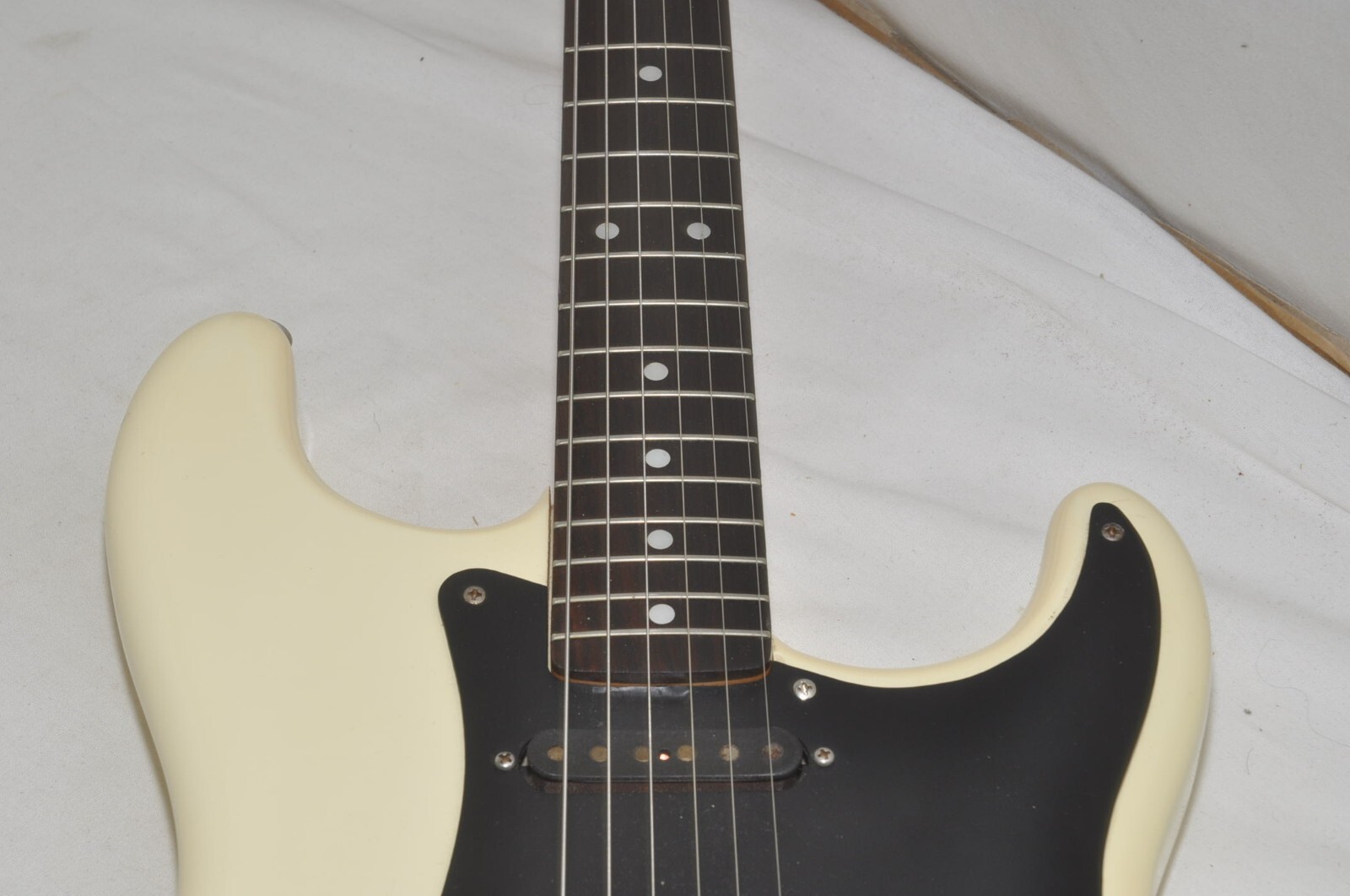 GRECO SE600J Stratocaster Electric Guitar Ref. No 6933