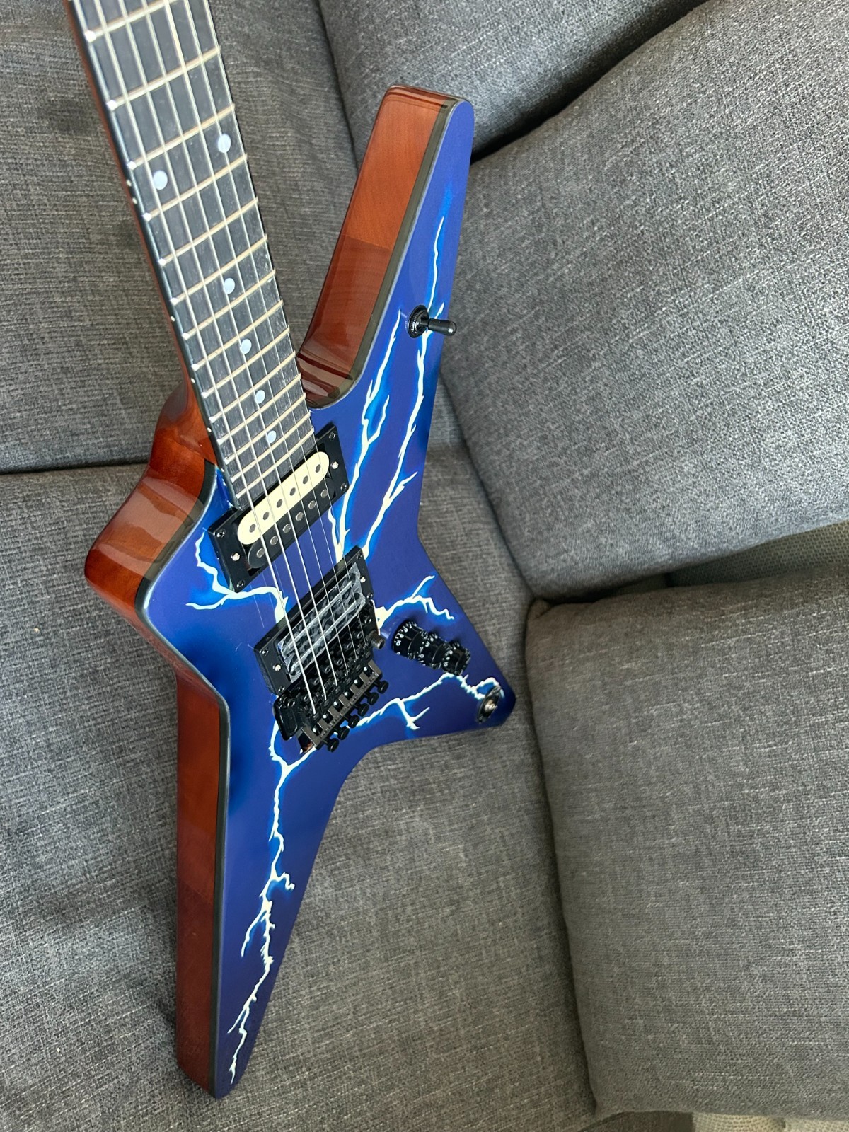 Dimebag Darrel ML Electric Guitar Blue Lightning Floydrose vibrato 6 Strings
