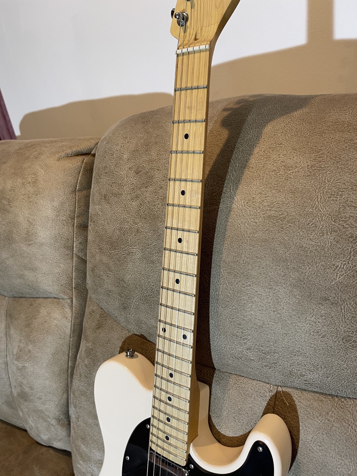 G&L ASAT Classic Tribute E.Guitar w/case *G&L(USA) PUPs & Upgraded elec.(920D)