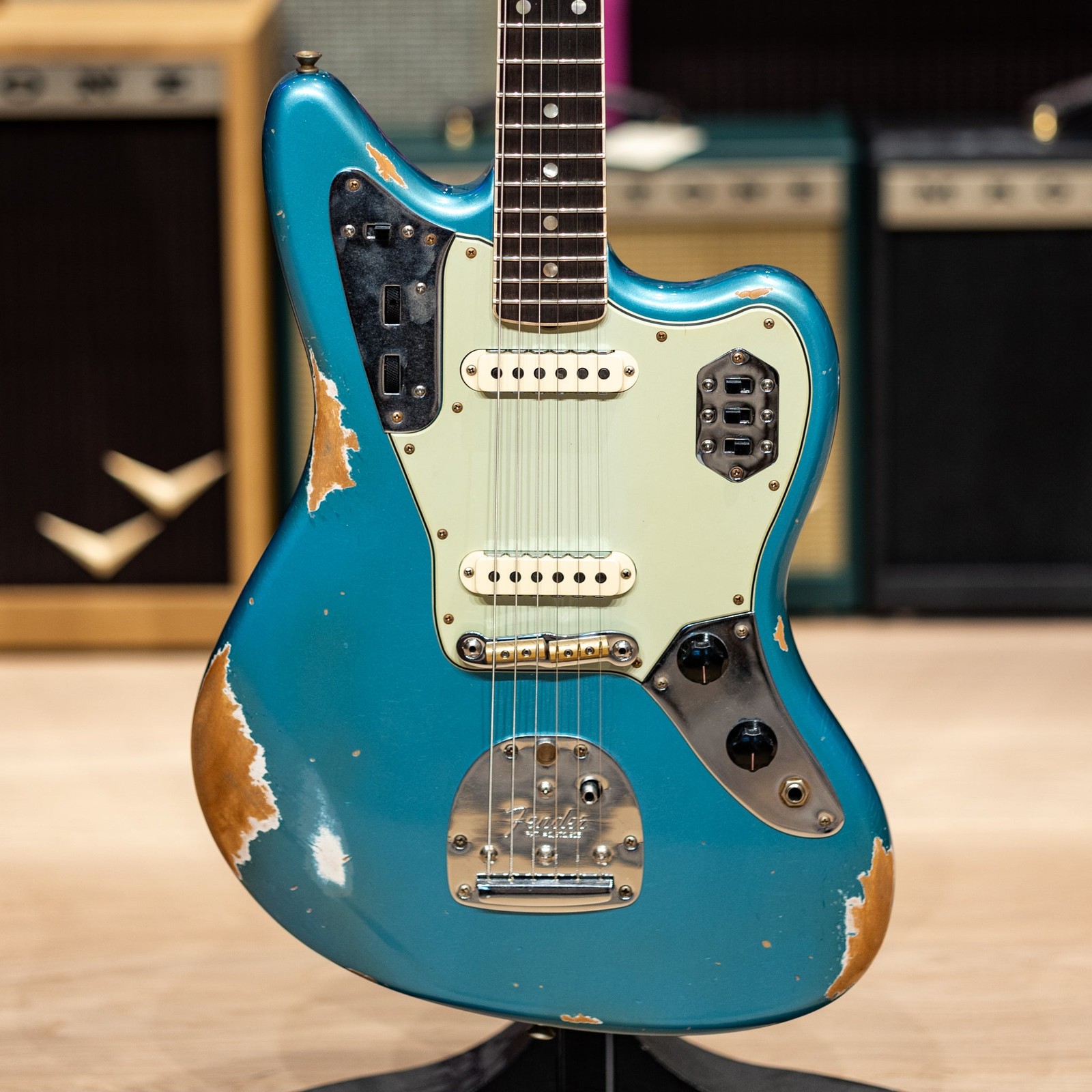 Fender Custom Shop 1965 Jaguar Heavy Relic – Faded Ocean Turquoise