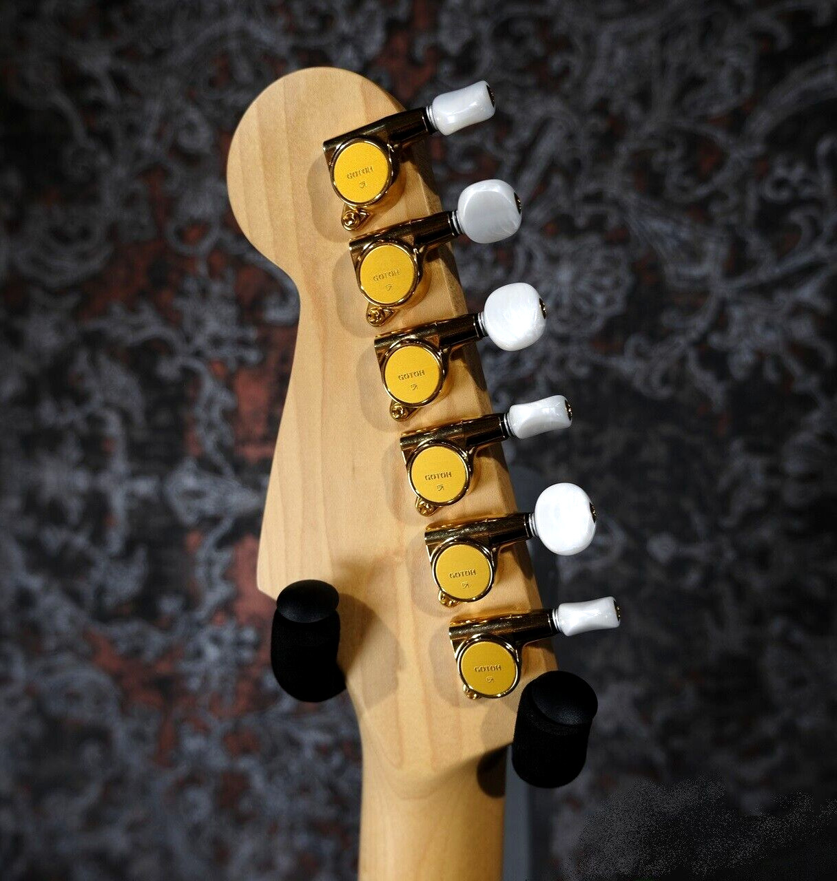 Fender Japan Exclusive Richie Kotzen Stratocaster See-Through White Burst JP