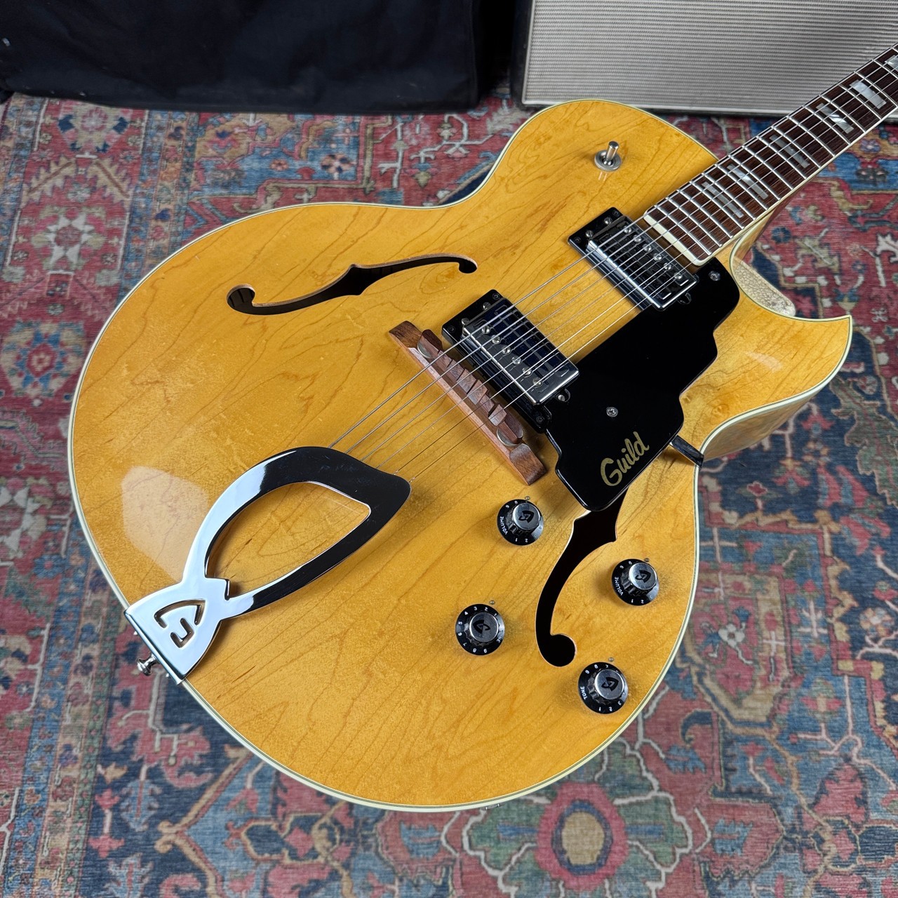 Guild CE-100D Capri Hollow Body Humbuckers Natural – 1976
