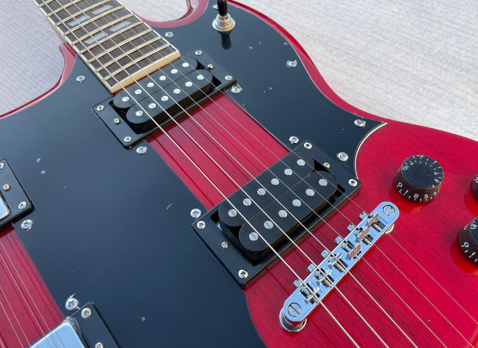 Double Neck 6 + 12 String Electric Guitar Bone Nut Glossy Finished Solid Body