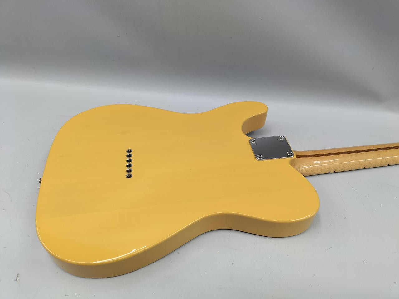 FENDER Traditional II 50s Telecaster-type Electric Guitar-01
