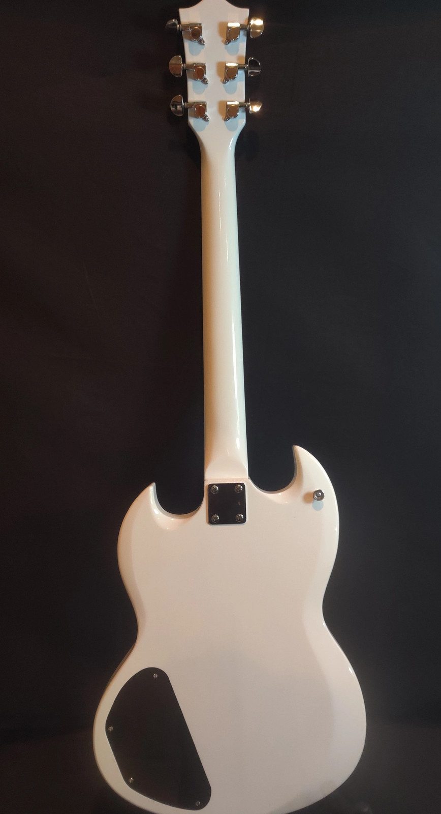 Leo Jaymz- Gloss White Double Cut Guitar/ Free Shipping/Fully set up