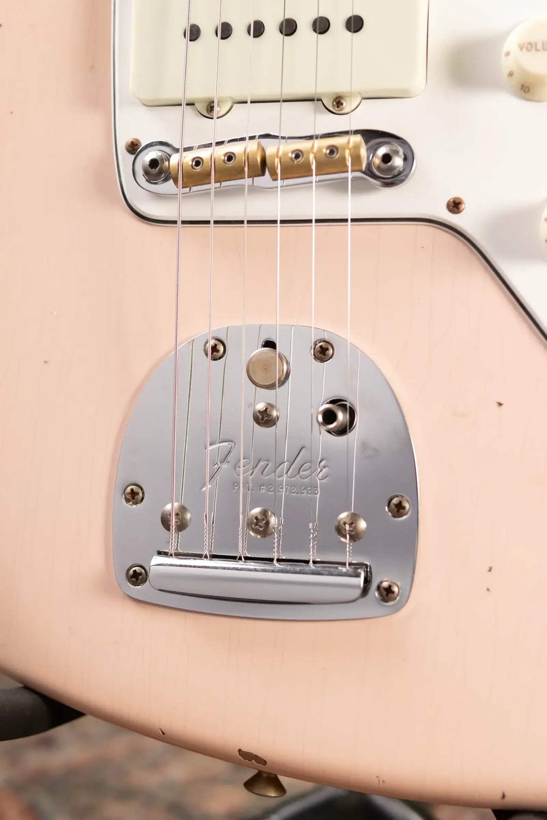 Fender Custom Shop 1963 Jazzmaster Relic Electric Guitar – Aged Shell Pink with