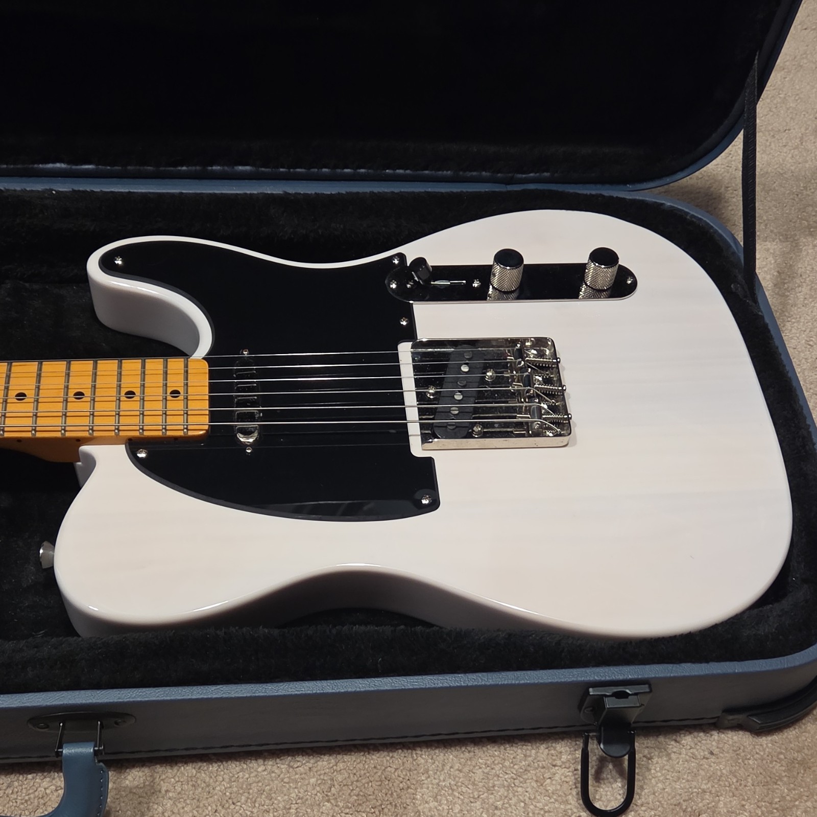 Squier Telecaster Classic Vibe 50’s Electric Guitar With Hard Case