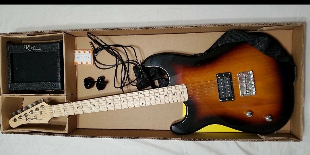 Sawtooth Rise 3/4 Basswood Solid Body 6-String Electric Guitar Kit with Amp and