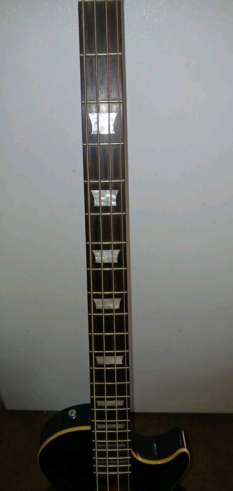 Epiphone Les Paul Standard 4 String Electric Bass Guitar in Tobacco Sunburst A++