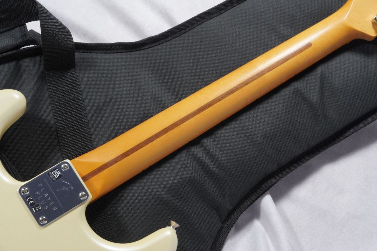 Fender Player Plus Stratocaster Olympic Pearl 3.64kg 285946