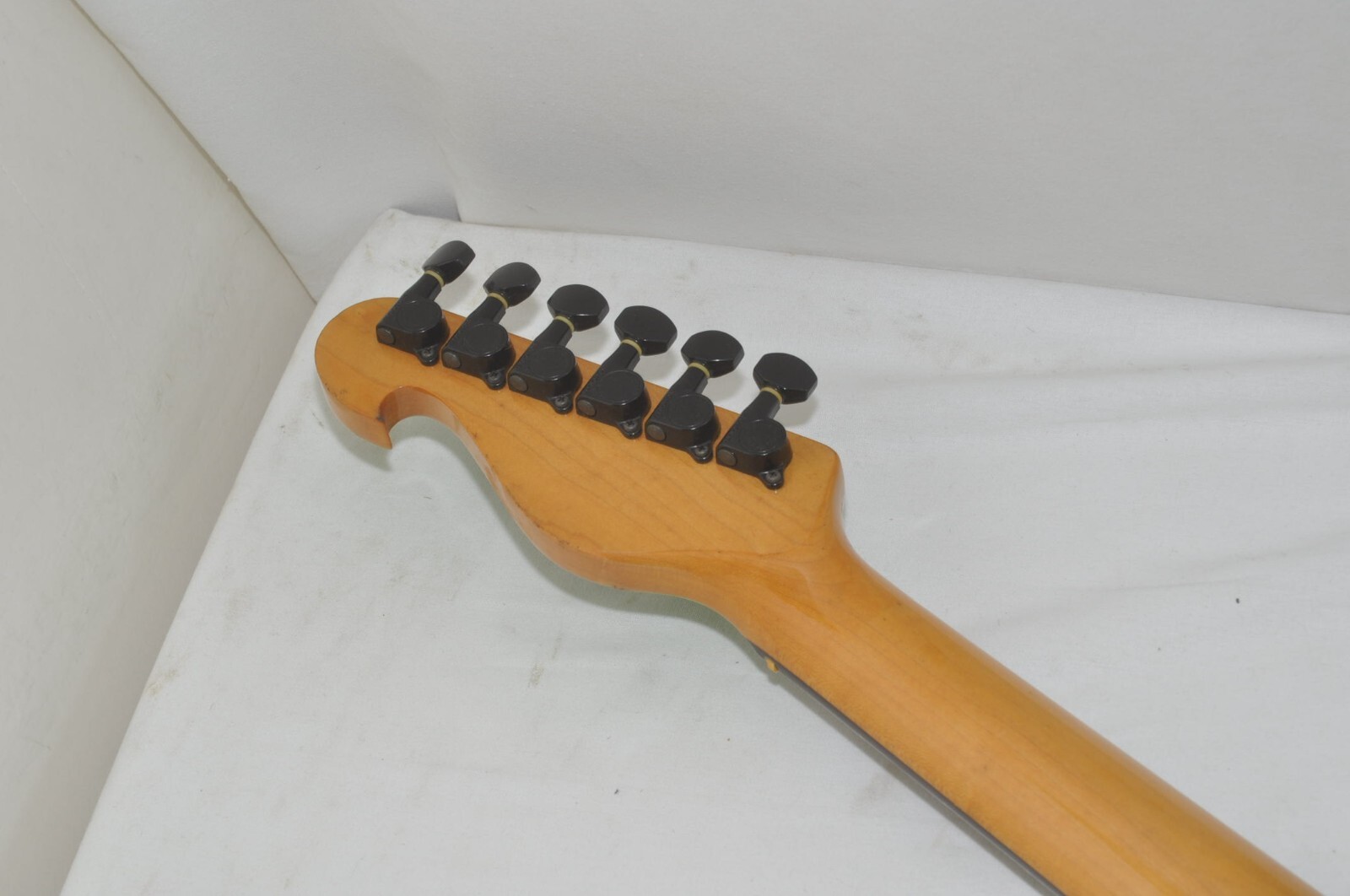 Bill Lawrence Single Matching Head S Case Electric Guitar Ref.No 7007
