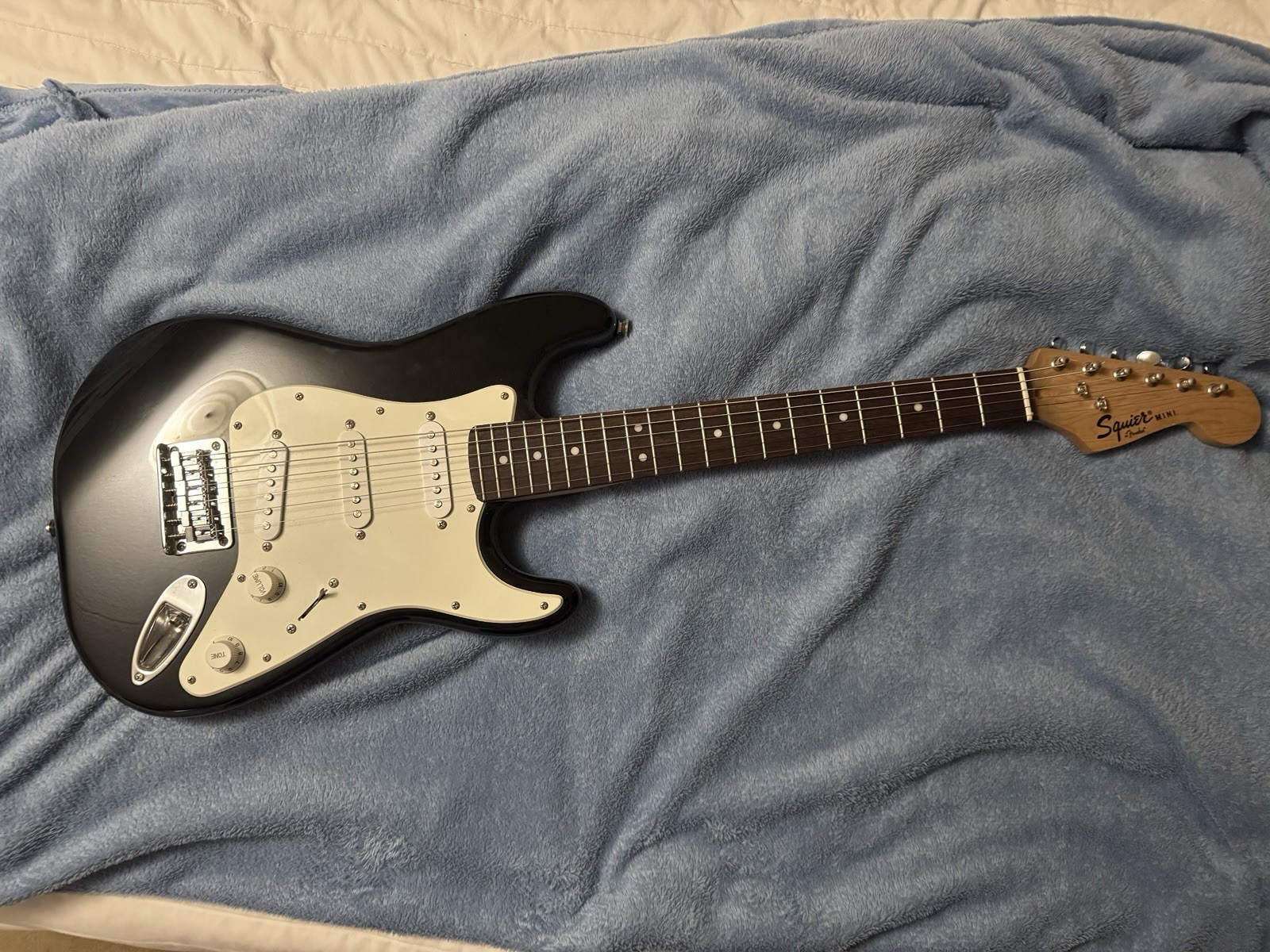 Squier Mini Stratocaster Electric Guitar Black w/ Gig Bag, Cable
