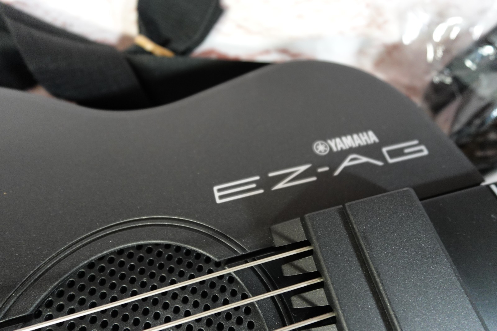 Yamaha EZ-AG LightUp Fret Silent Easy Electronic Guitar fast ship with adapter