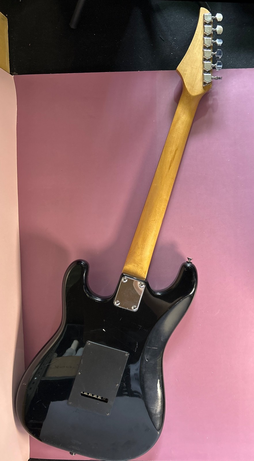Autographed Lyon by Washburn LI15 Stratocaster Style Electric Guitar Black