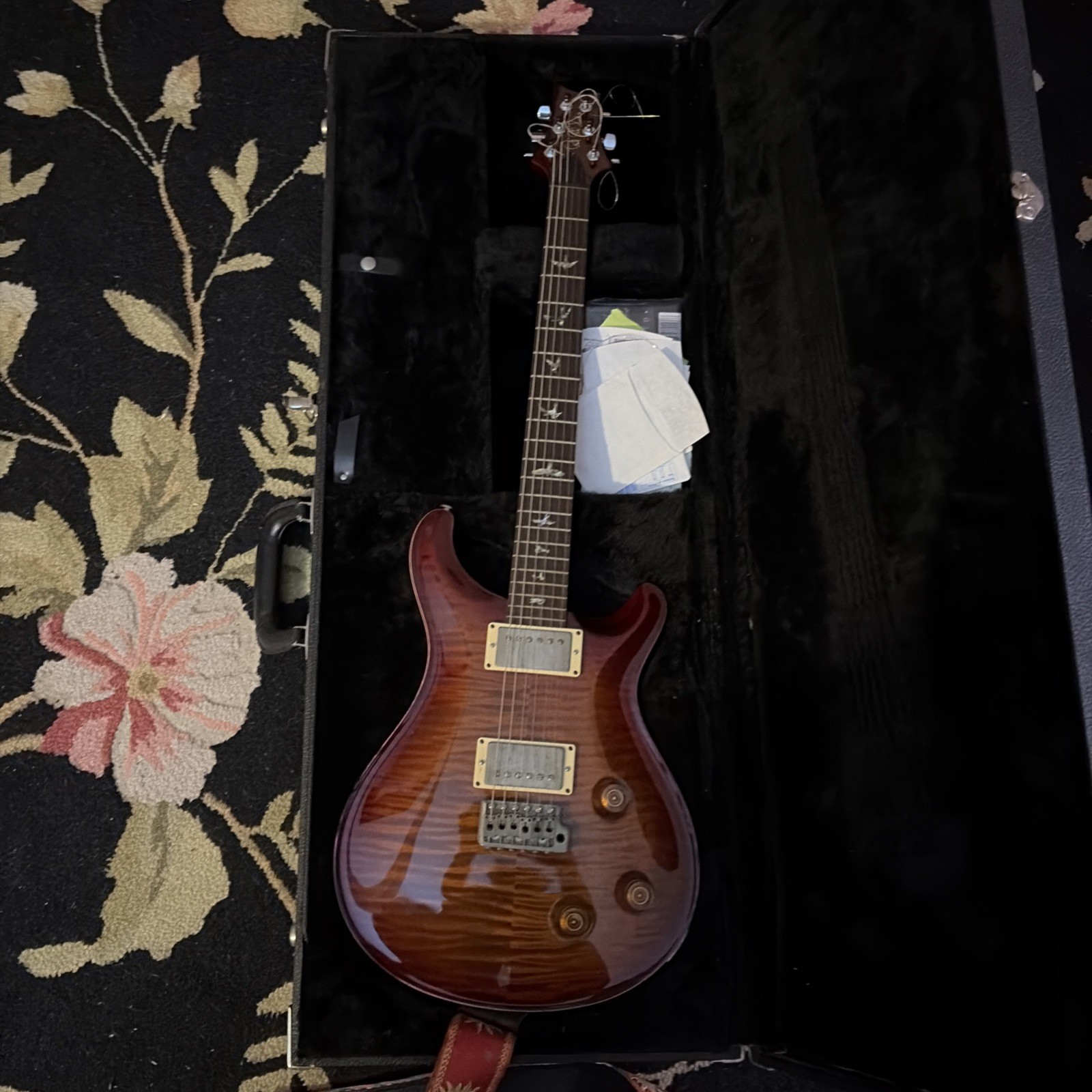 Paul Reed Smith (PRS) Custom 22 – USA Core – Factory 10-Top – Excellent Condiion