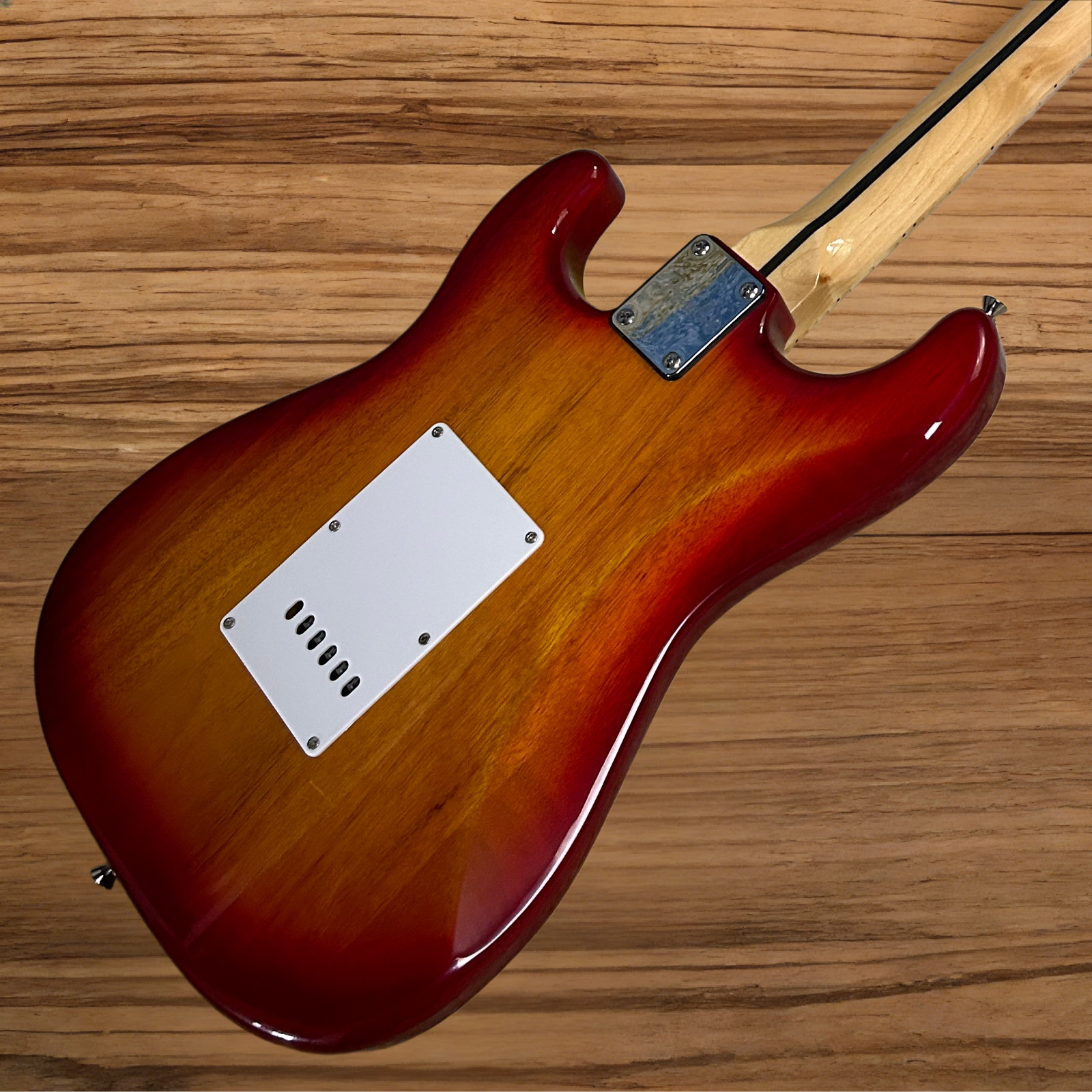 ST Electric Guitar Cherry Sunburst Color Mahogany Body Maple Fretboard 22 Frets