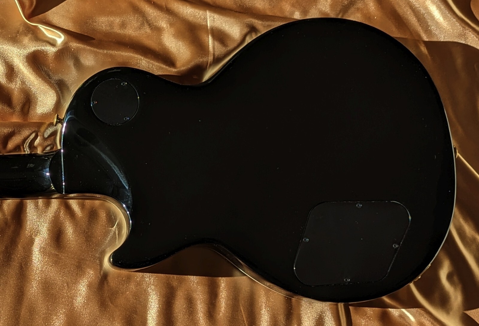 2023 Gibson Les Paul Modern Supreme – Translucent Ebony