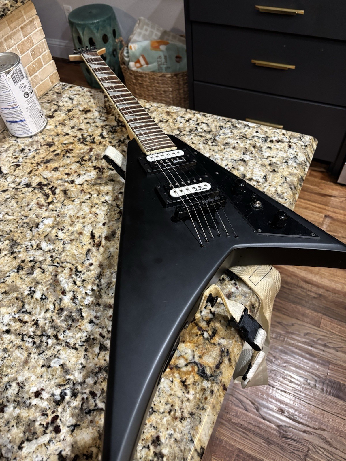 Jackson JS Series Rhoads JS32T Electric Guitar – Satin Black