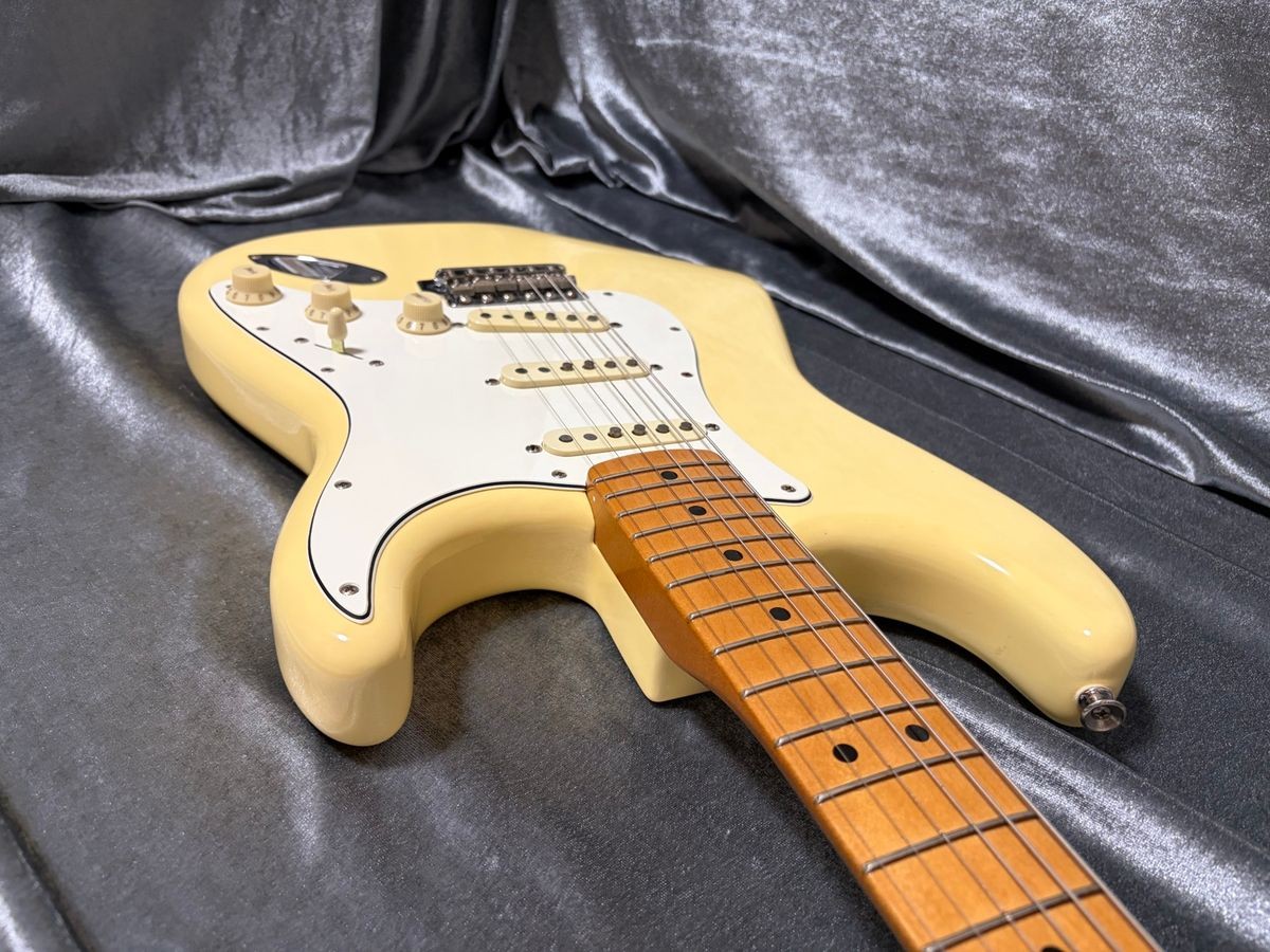 Fender Vintera II 70s Stratocaster Large Head 3-Point 2023 Excellent