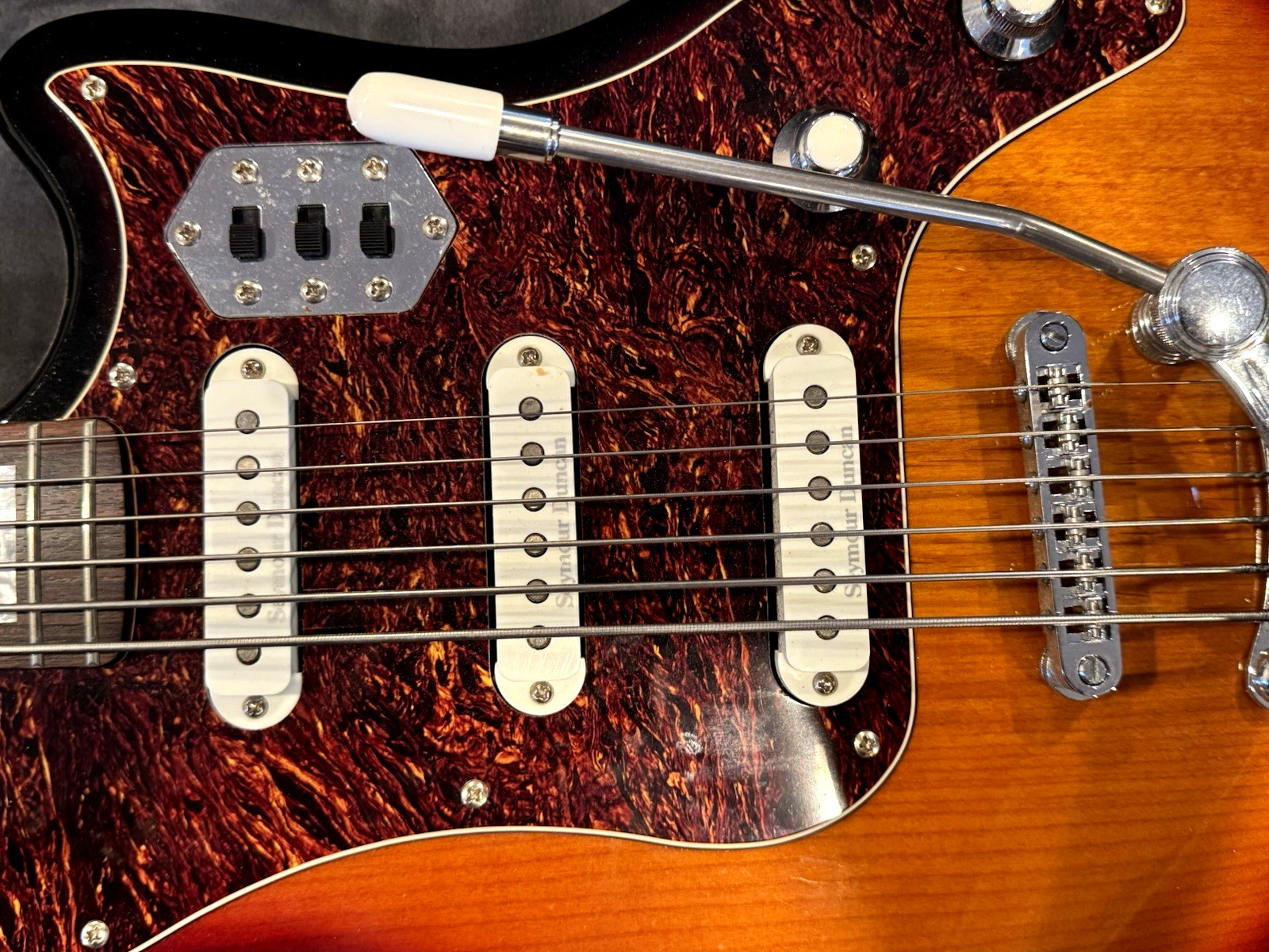 Schecter Guitar Research Hellcat VI Extended-Range Guitar 3-Tone Sunburst