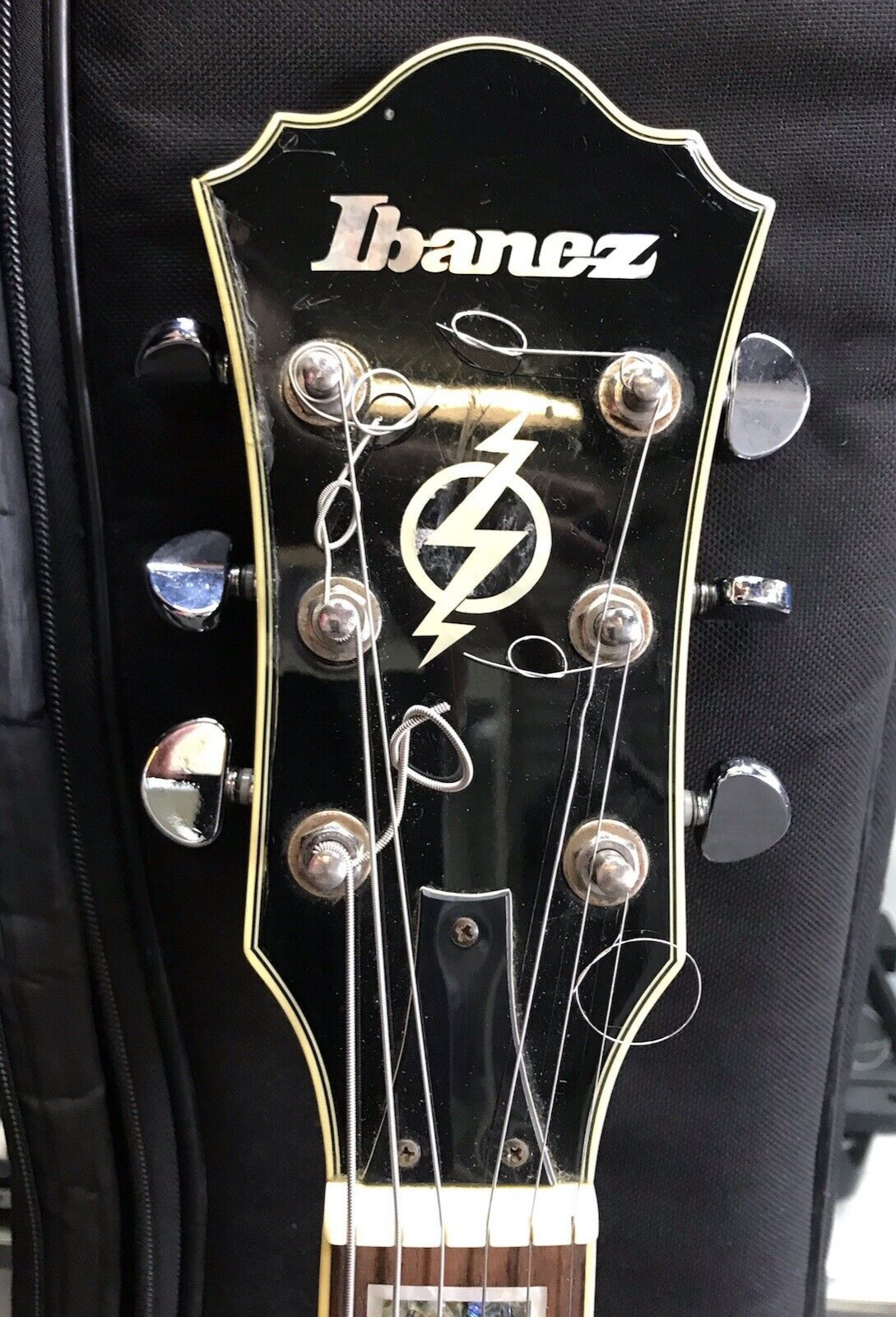 IBANEZ ARTCORE AF85 VLS-12-01  2006 Whit/Case