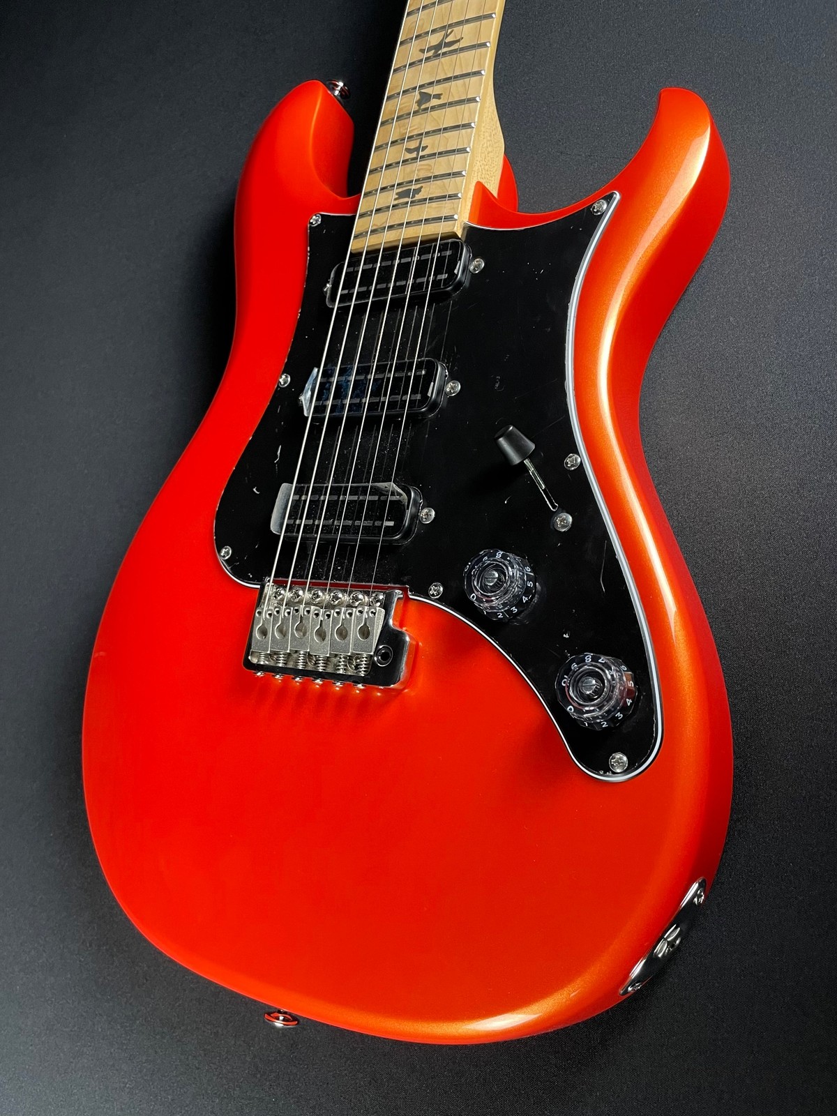 PRS SE NF3 Maple Neck w/Gig Bag – Metallic Orange