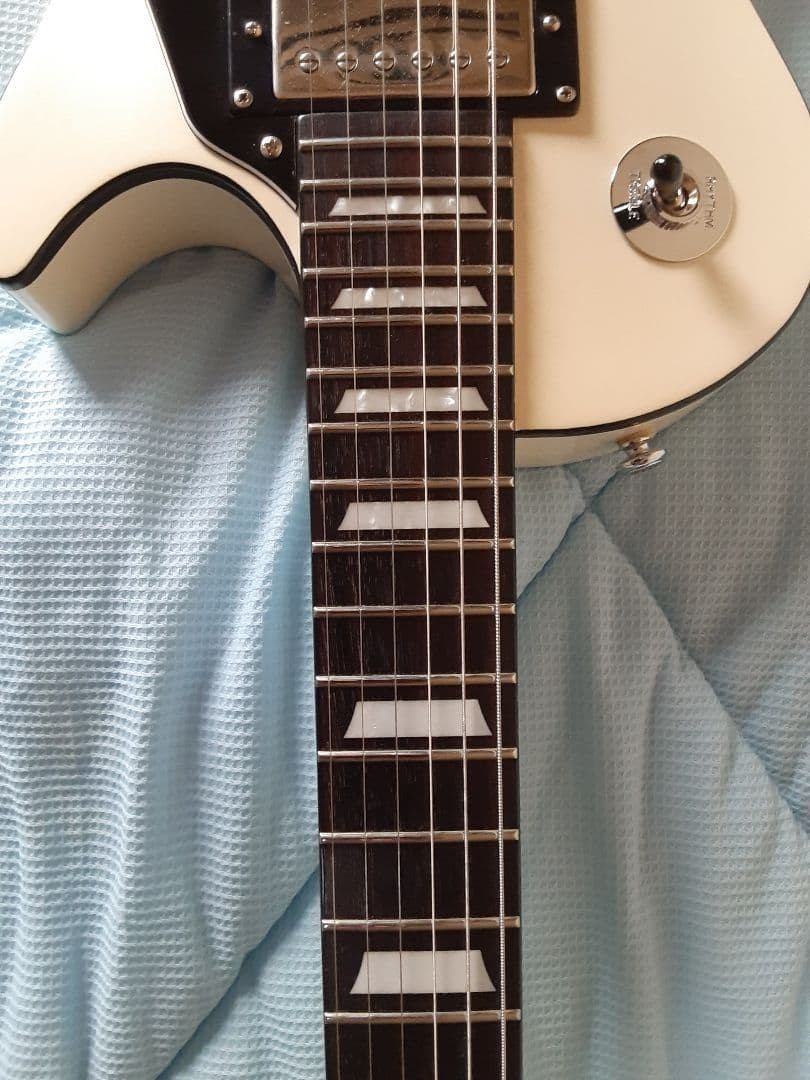 GrassRoots Les Paul G-LP Limited Model WH Safe packing!