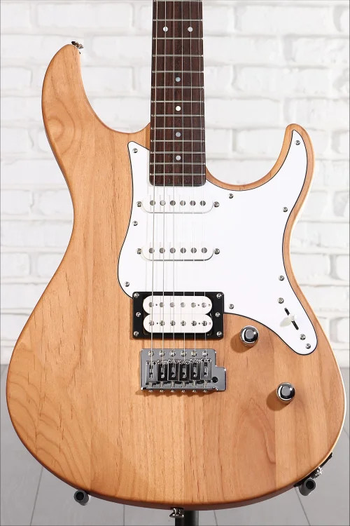 Yamaha PAC112V Pacifica Electric Guitar – Natural