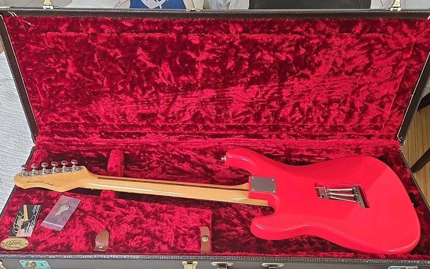 DeTemple Spirit Series ’56 Stratocaster Electric Guitar 2011 Fiesta Red W/ Case